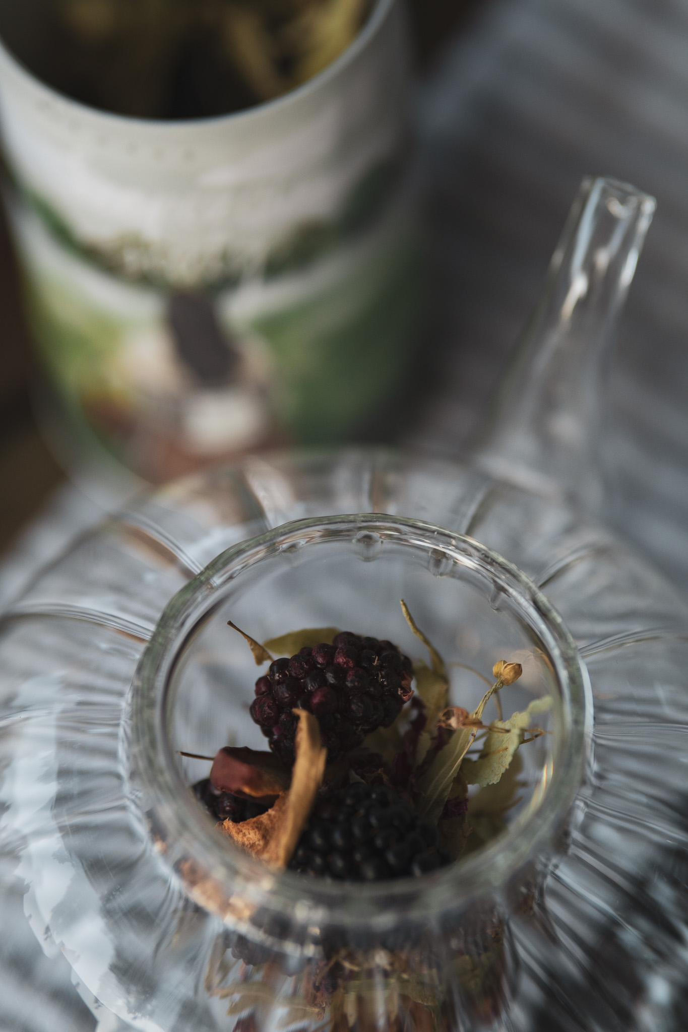 Herbata "Szepczące Sady" 60g - obrazek 2