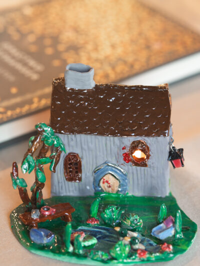 Domek „W zimowym oknie”