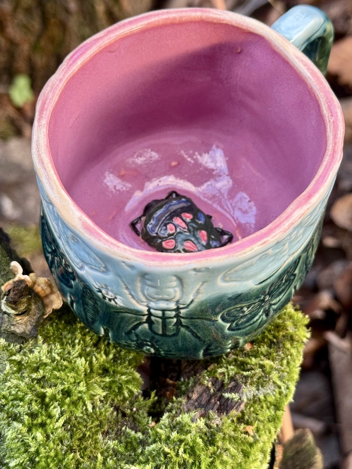 Kubek „Owadzia opowieść” - obrazek 2